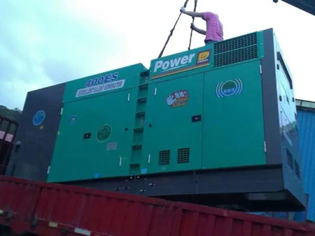 冯坡镇柴油发电机组转速不稳定时，如何对发动机进行维护？