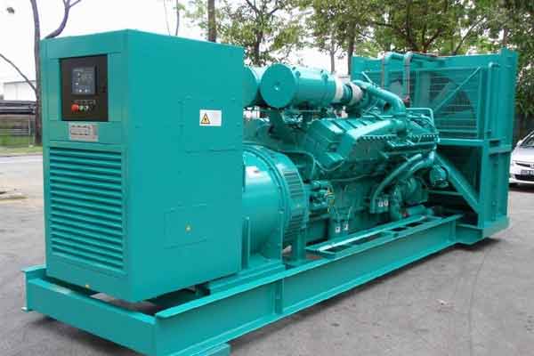 冯坡镇柴油发电机组电压不稳定怎样维修？