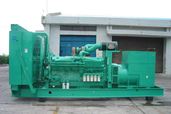 冯坡镇工厂发电机应急发电时如何更准确地检查发电机状态？