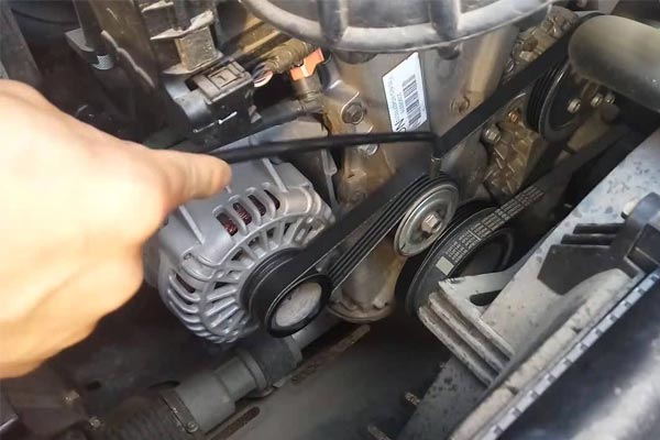 冯坡镇转速传感器的工作原理是什么？