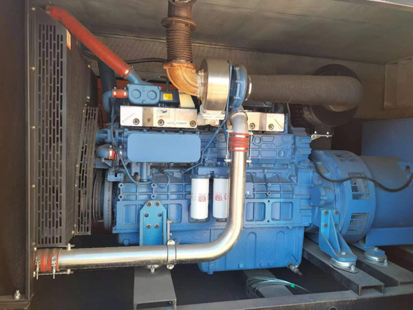 冯坡镇燃油消耗率与进气温度的具体关系是什么？