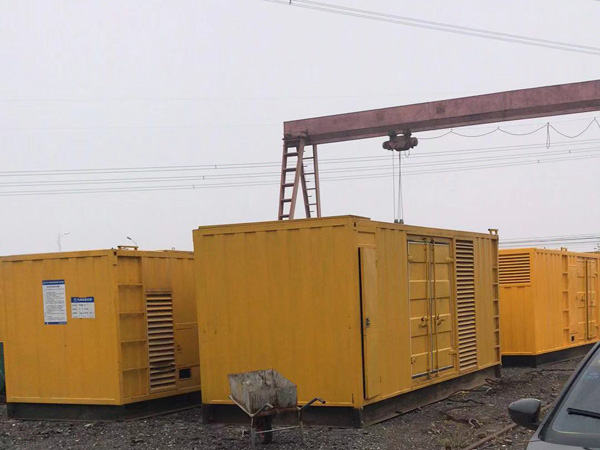 冯坡镇100kw柴油发电机组每小时油耗？